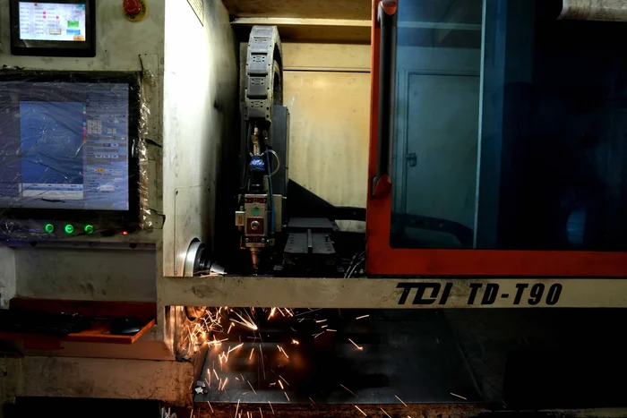 A defined TV-mount direction gives a manufacturer conversation a relevant starting point.