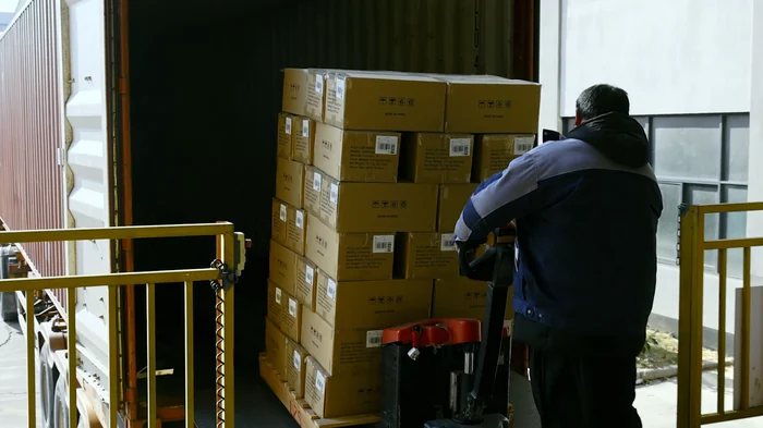 Finished-goods shipping at ThunderTech